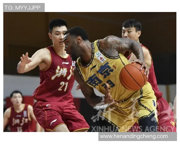 南京篮球队在全国锦标赛中的团队协作表现分析与点评