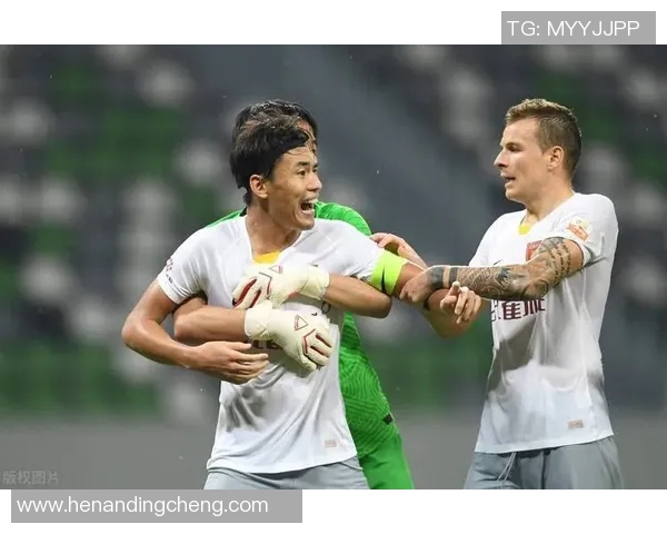 广州排球队配合问题引发热议球迷与专家各执己见探讨争议背后原因